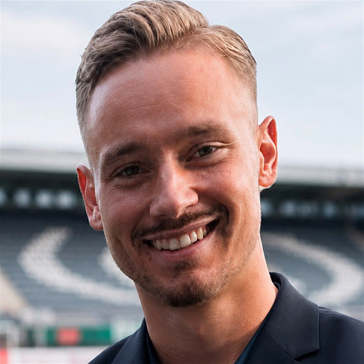 Arbër Orana, Gründer und Trainer